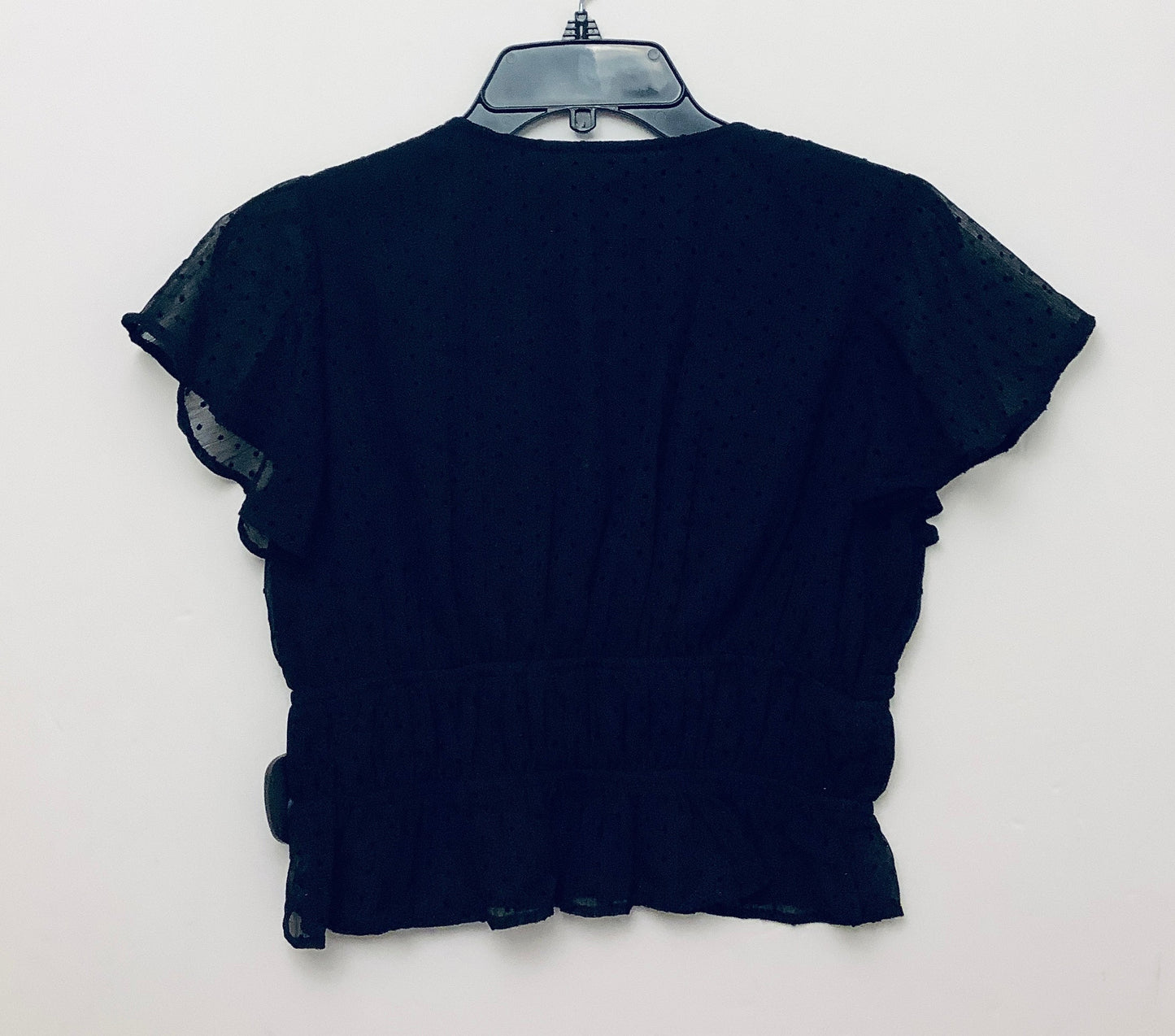 Top Short Sleeve By Francesca’s In Black, Size: S