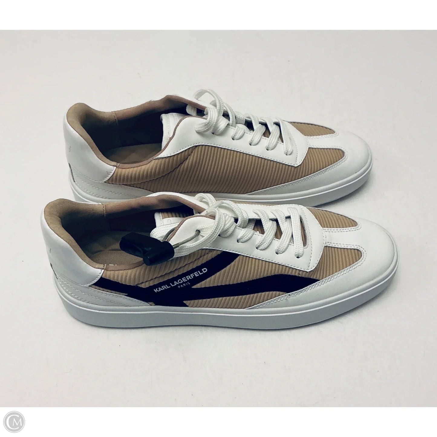 Shoes Designer By Karl Lagerfeld In White, Size: 11