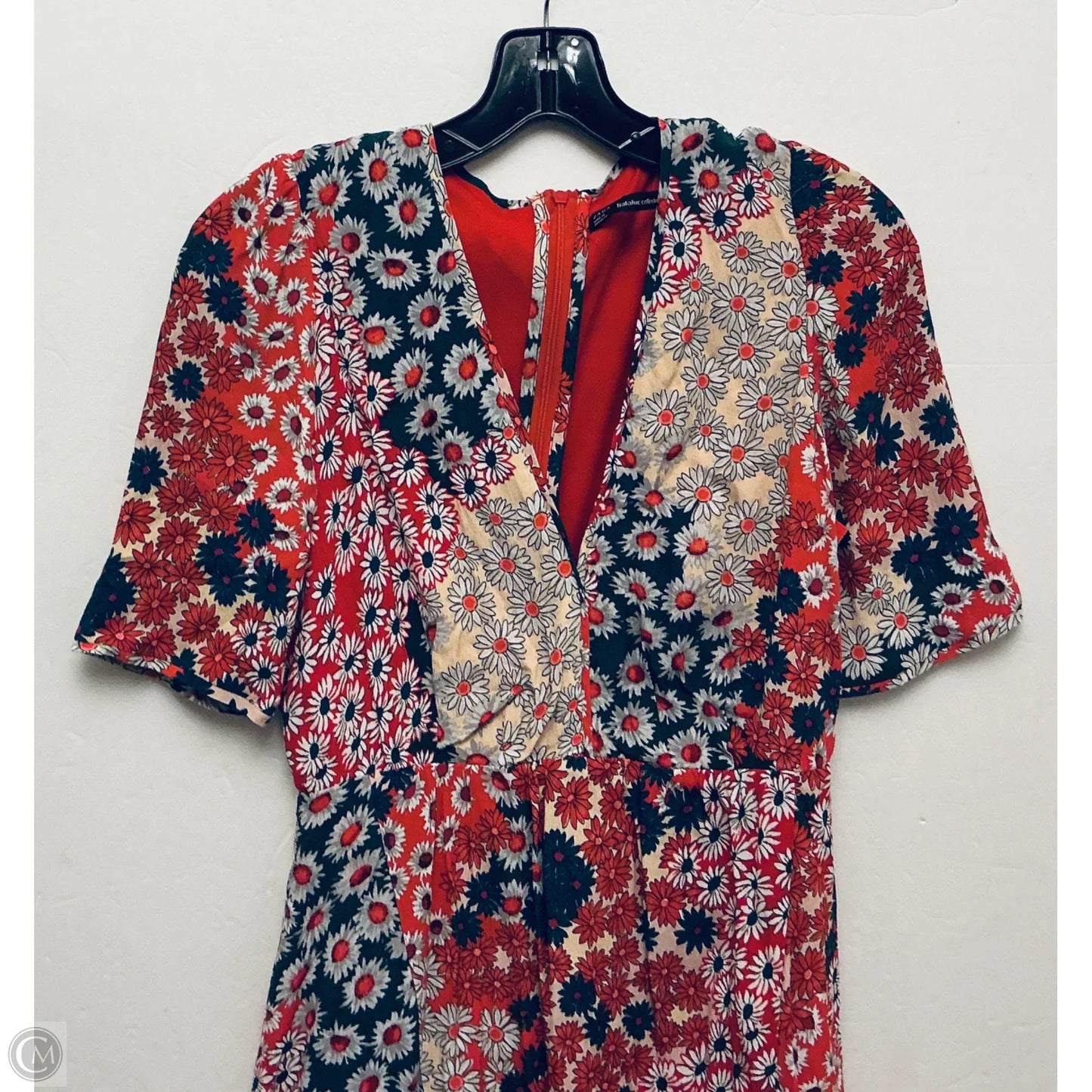 Dress Casual Short By Clothes Mentor In Red, Size: M