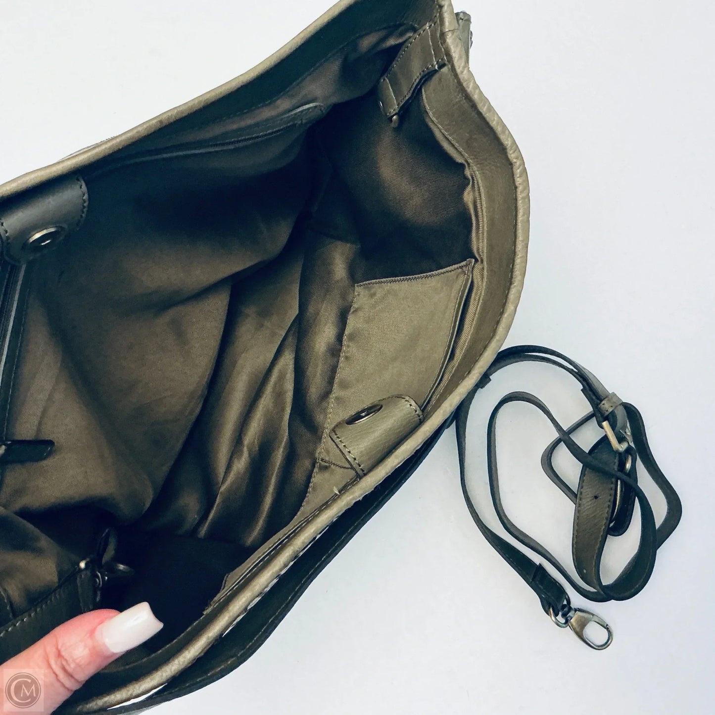 Handbag By Clothes Mentor, Size: Large