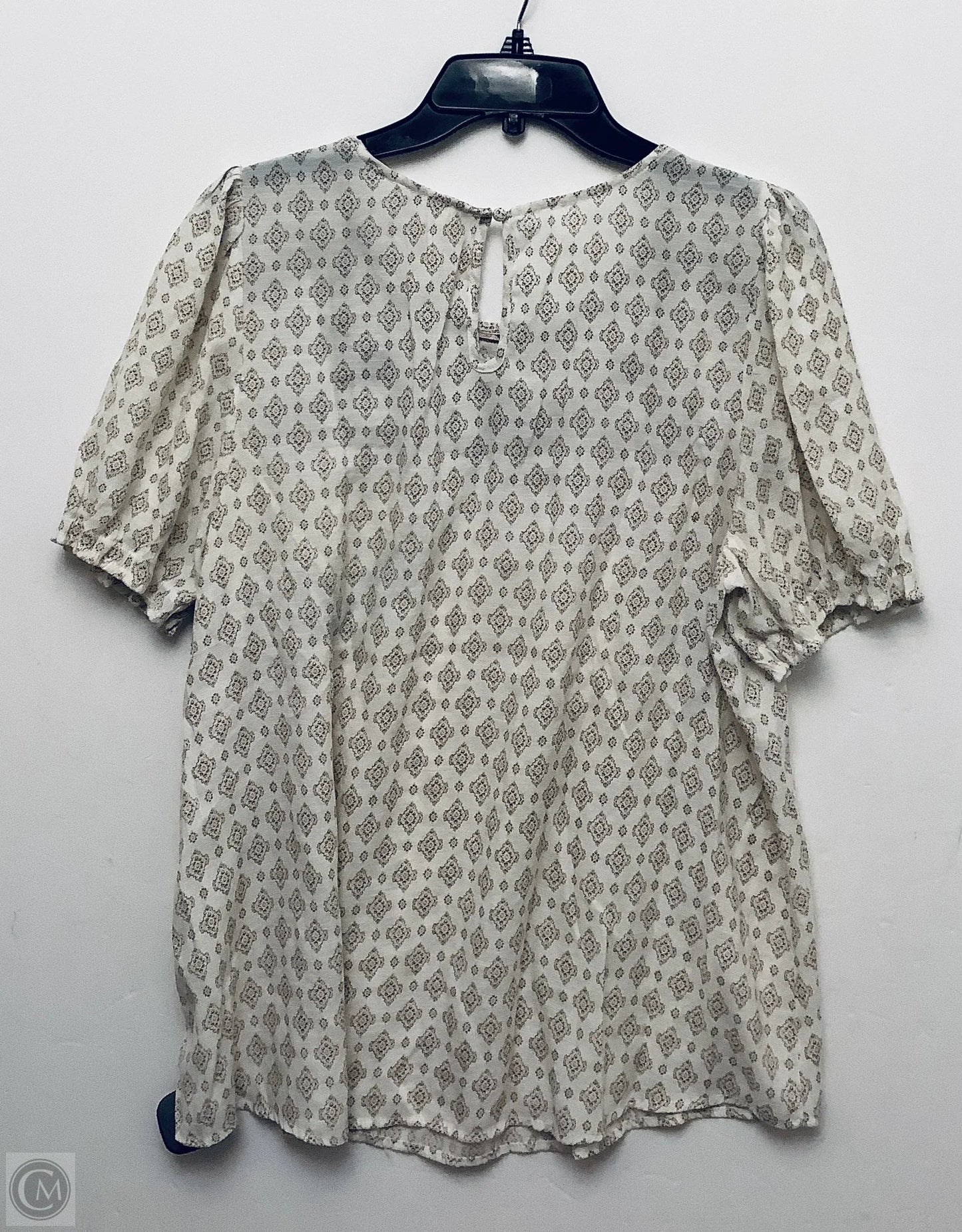 Top Long Sleeve By Clothes Mentor In Tan, Size: M