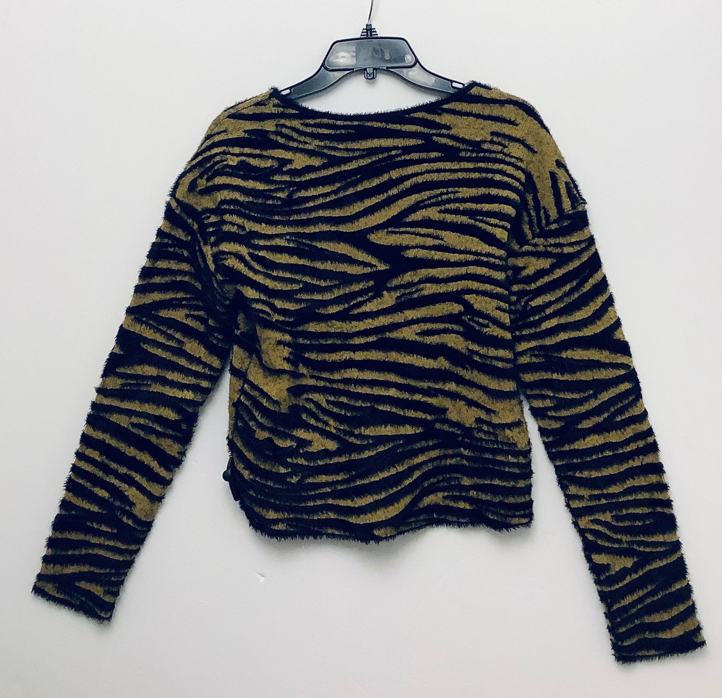 Top Long Sleeve By Leith In Black & Yellow, Size: M