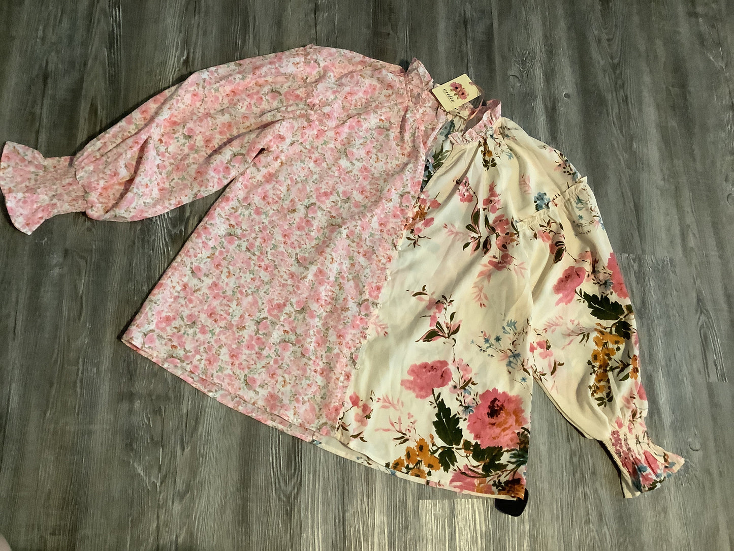 Floral Print Top Long Sleeve Entro, Size M