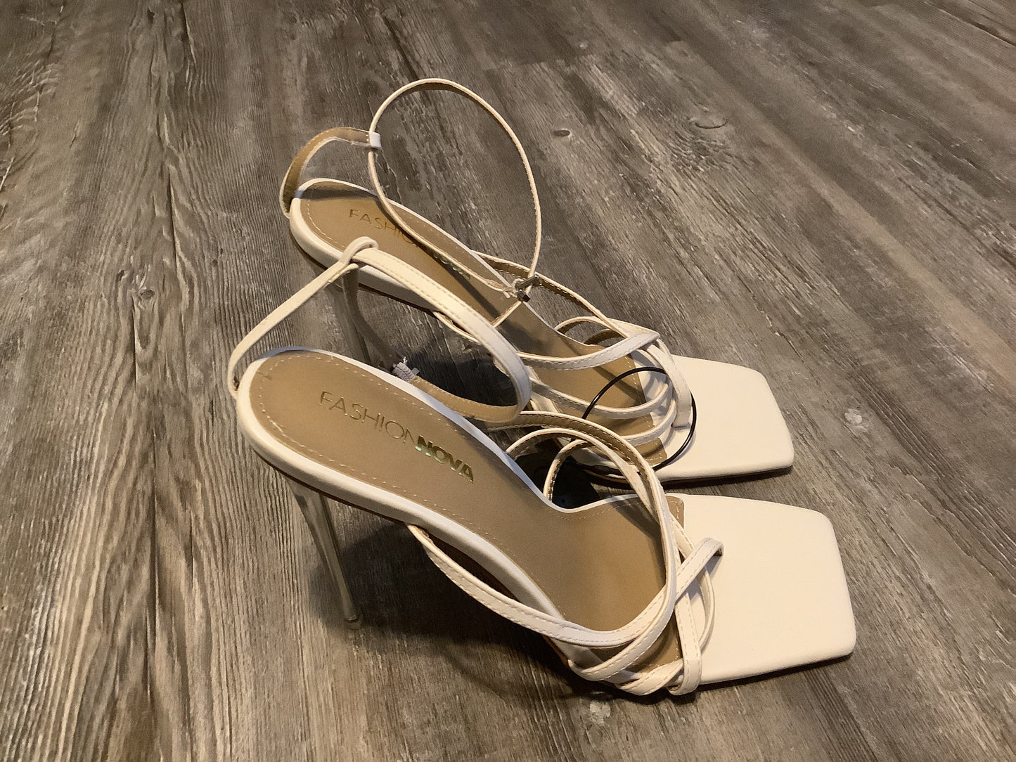 White Shoes Heels Stiletto Fashion Nova, Size 8