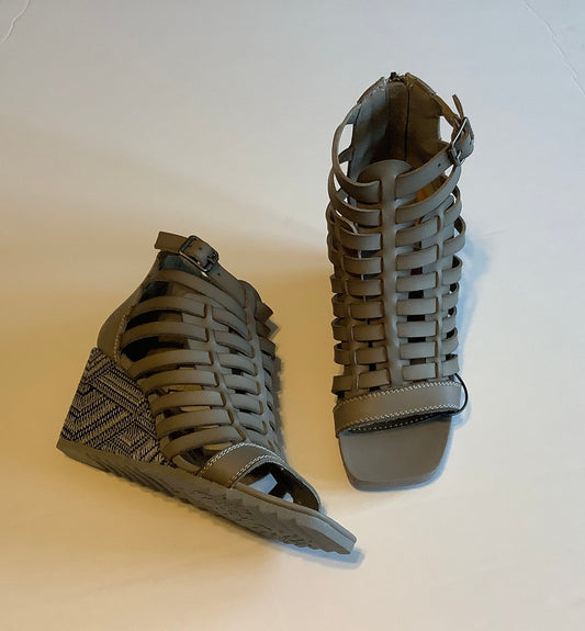 Sandals Heels Wedge By Blowfish In Grey, Size: 6