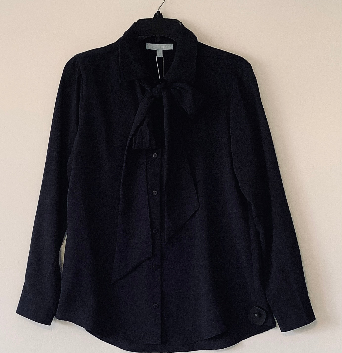 Top Long Sleeve By Antonio Melani In Navy, Size: S