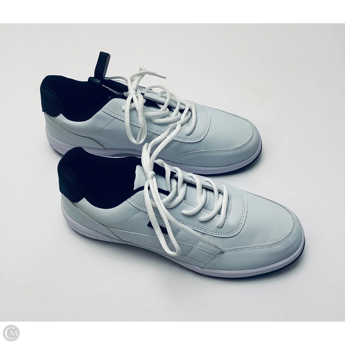 Shoes Sneakers By Fashion Bug In White, Size: 8.5