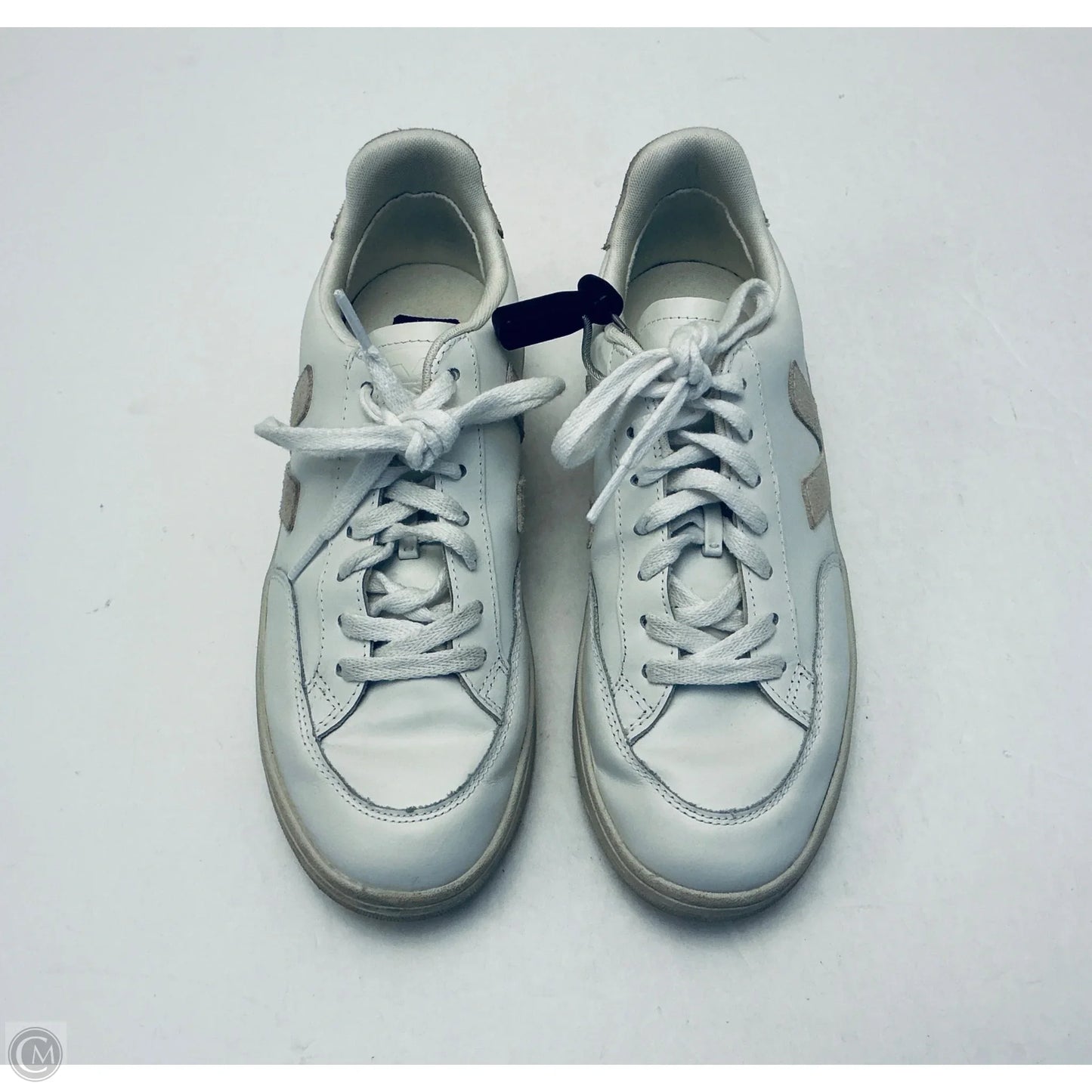 Shoes Sneakers By Veja In White, Size: 9