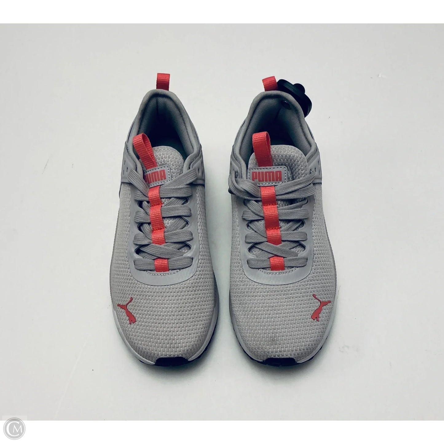 Shoes Sneakers By Puma In Grey, Size: 7.5