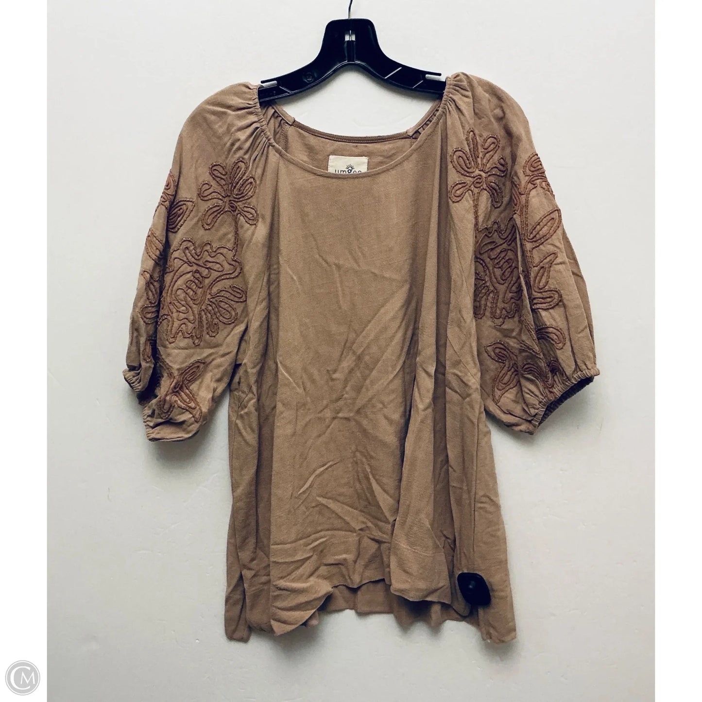 Top Short Sleeve By Umgee In Tan, Size: M