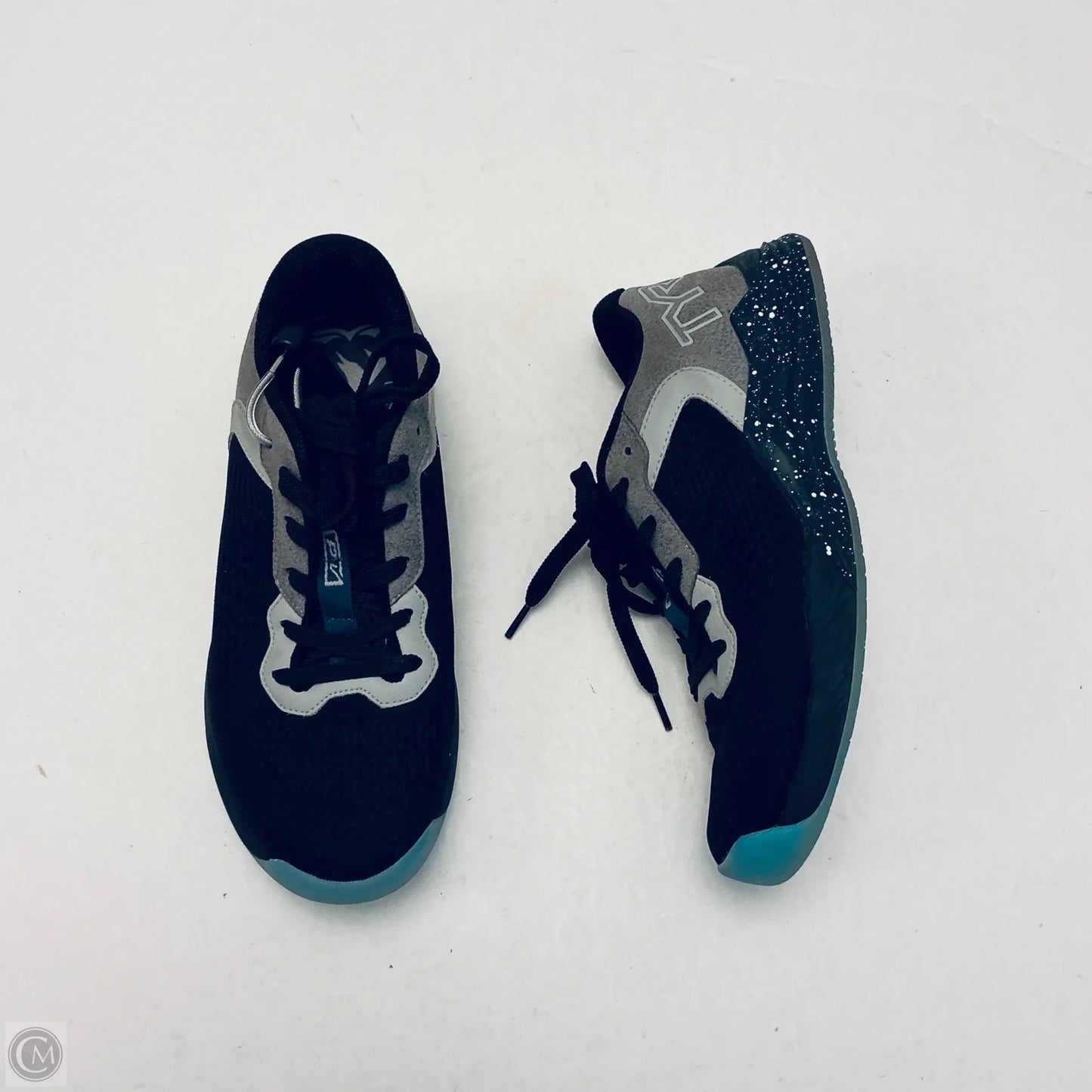 Shoes Sneakers By Cmf In Black & Grey, Size: 6.5