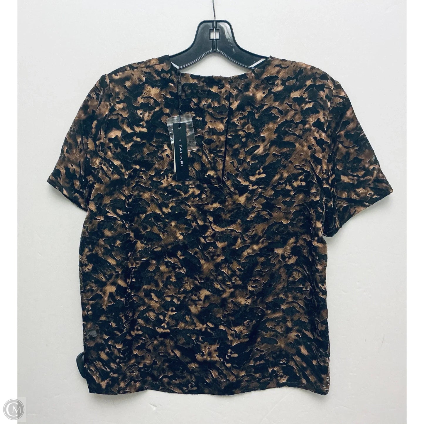 Top Short Sleeve By Clothes Mentor In Black & Gold, Size: S