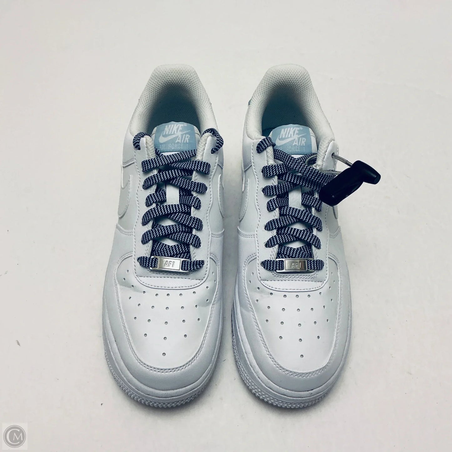 Shoes Sneakers By Nike In White, Size: 8.5