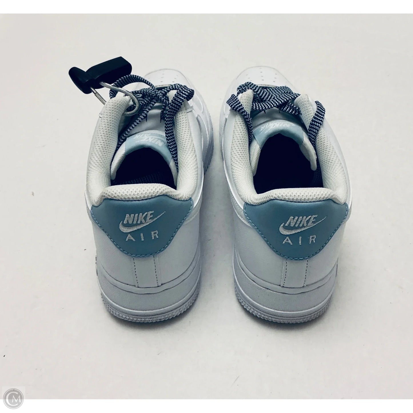 Shoes Sneakers By Nike In White, Size: 8.5