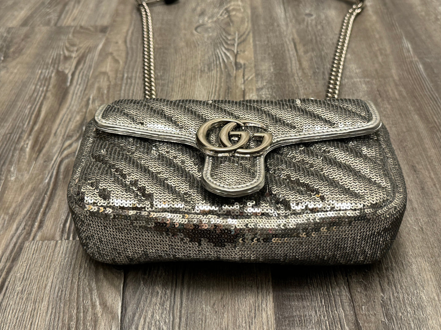 Handbag Luxury Designer By Gucci  Size: Medium