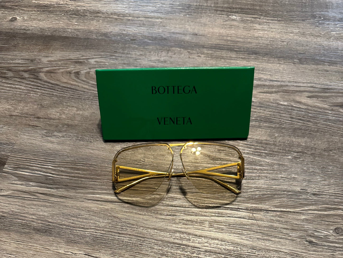 Sunglasses Designer By Bottega Veneta