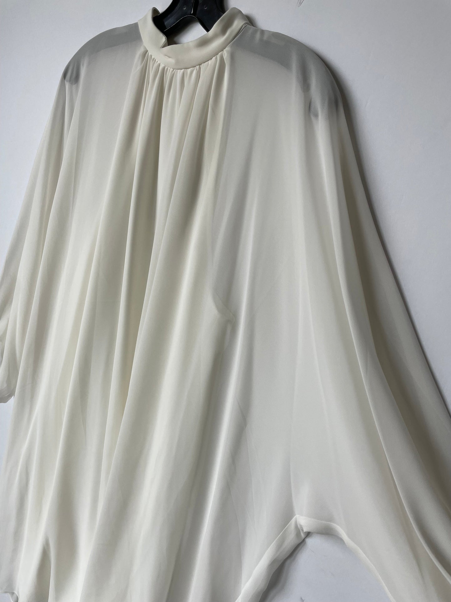 Dress Designer By Trina Turk  Size: Xl