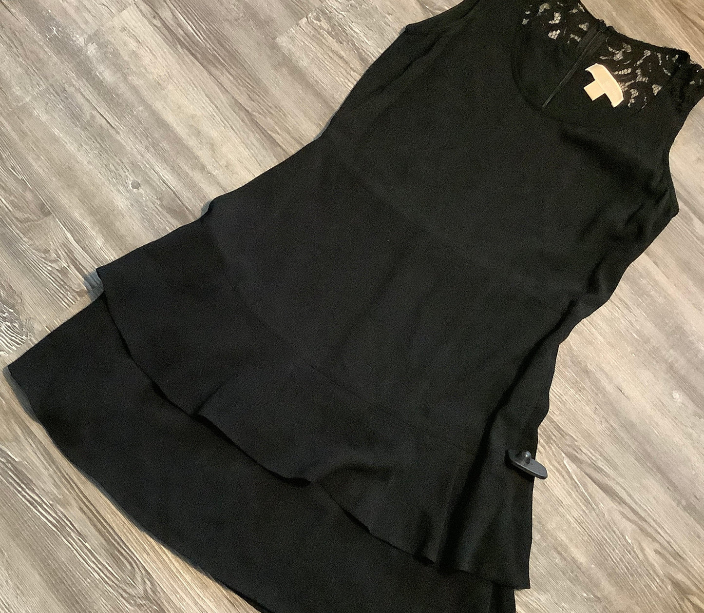 Dress Party Short By Michael Kors  Size: M