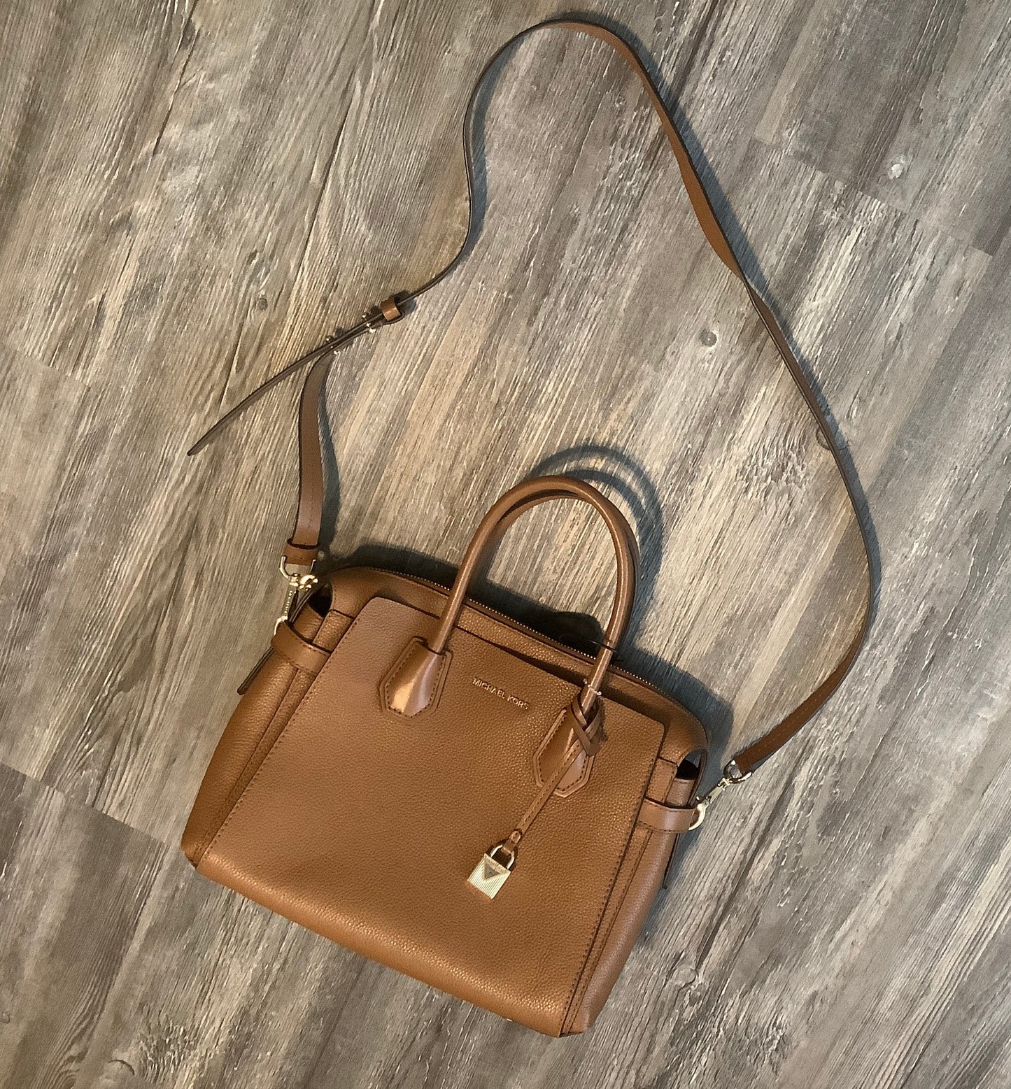 Handbag Designer Michael Kors, Size Medium