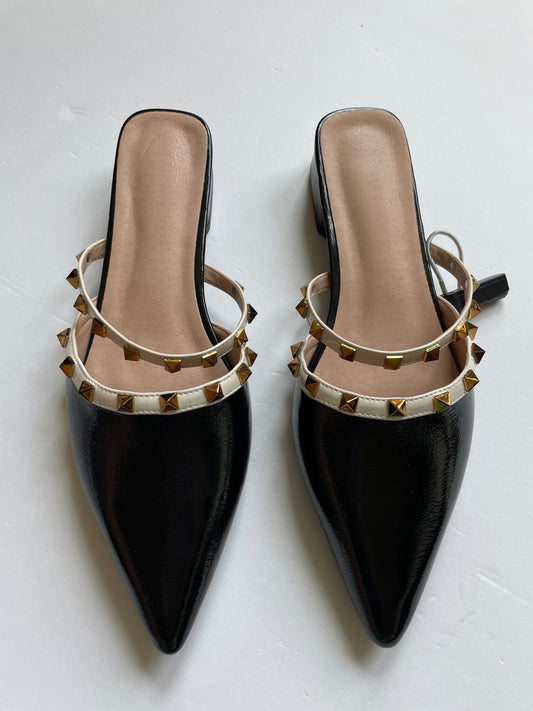 Black Shoes Flats Clothes Mentor, Size 9.5