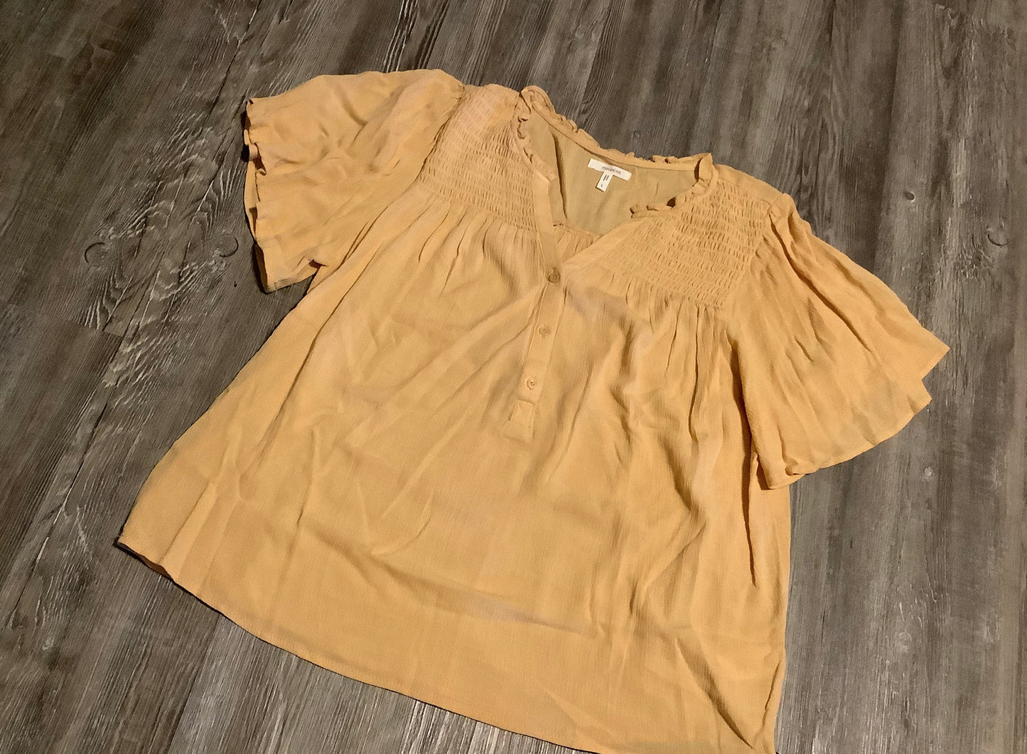 Top Short Sleeve By Maurices In Yellow, Size: L