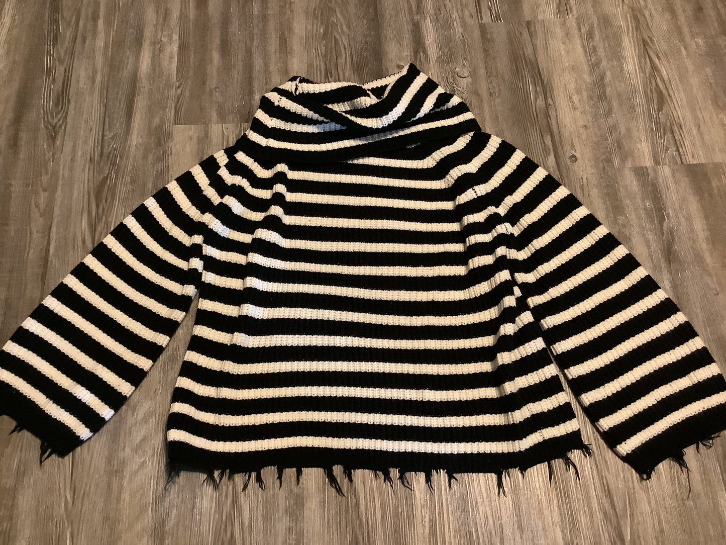 Sweater By Sanctuary In Striped Pattern, Size: S