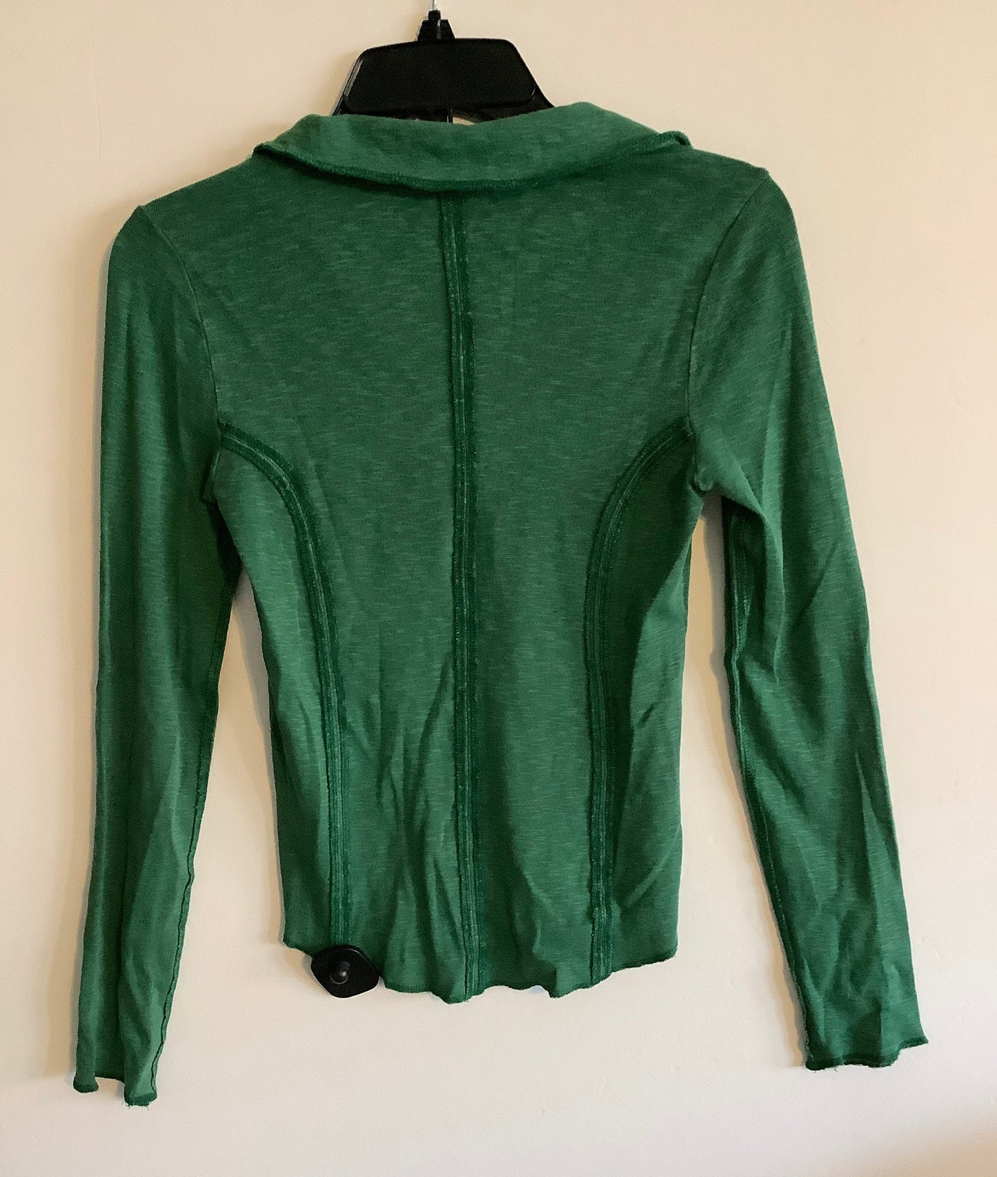 Top Long Sleeve By Pilcro In Green, Size: Xs