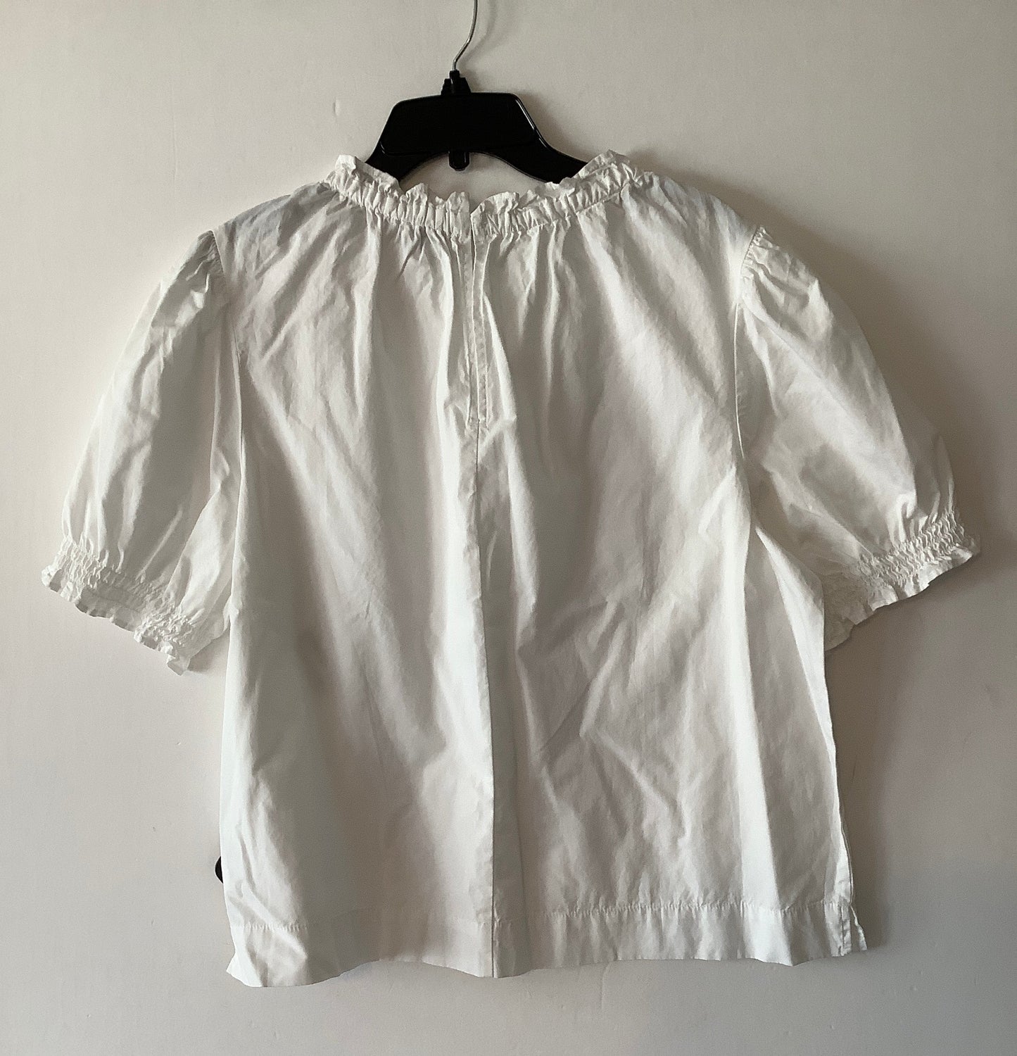 Top Short Sleeve By Free Assembly In White, Size: Xl