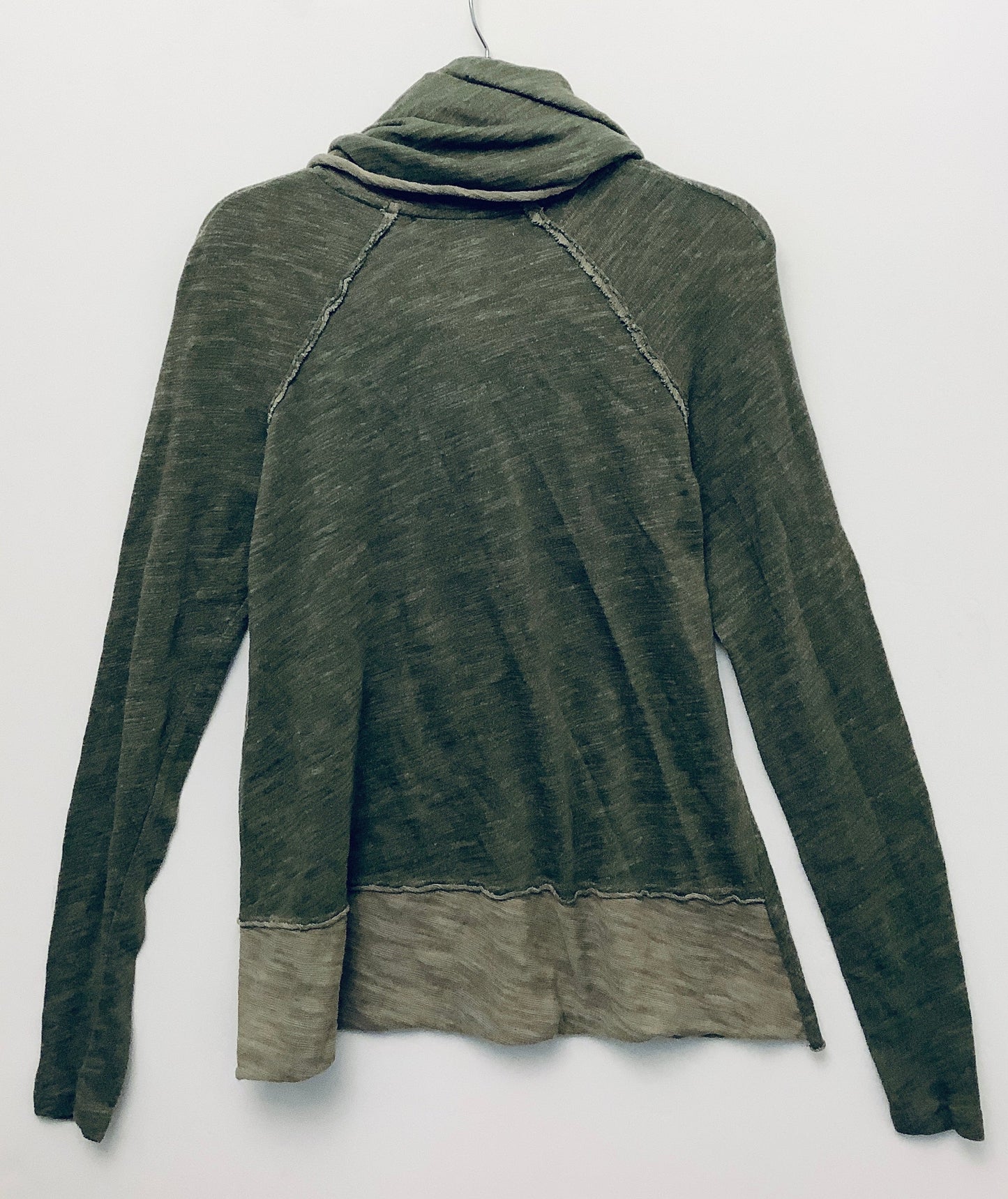 Top Long Sleeve By Free People In Green, Size: Osfm