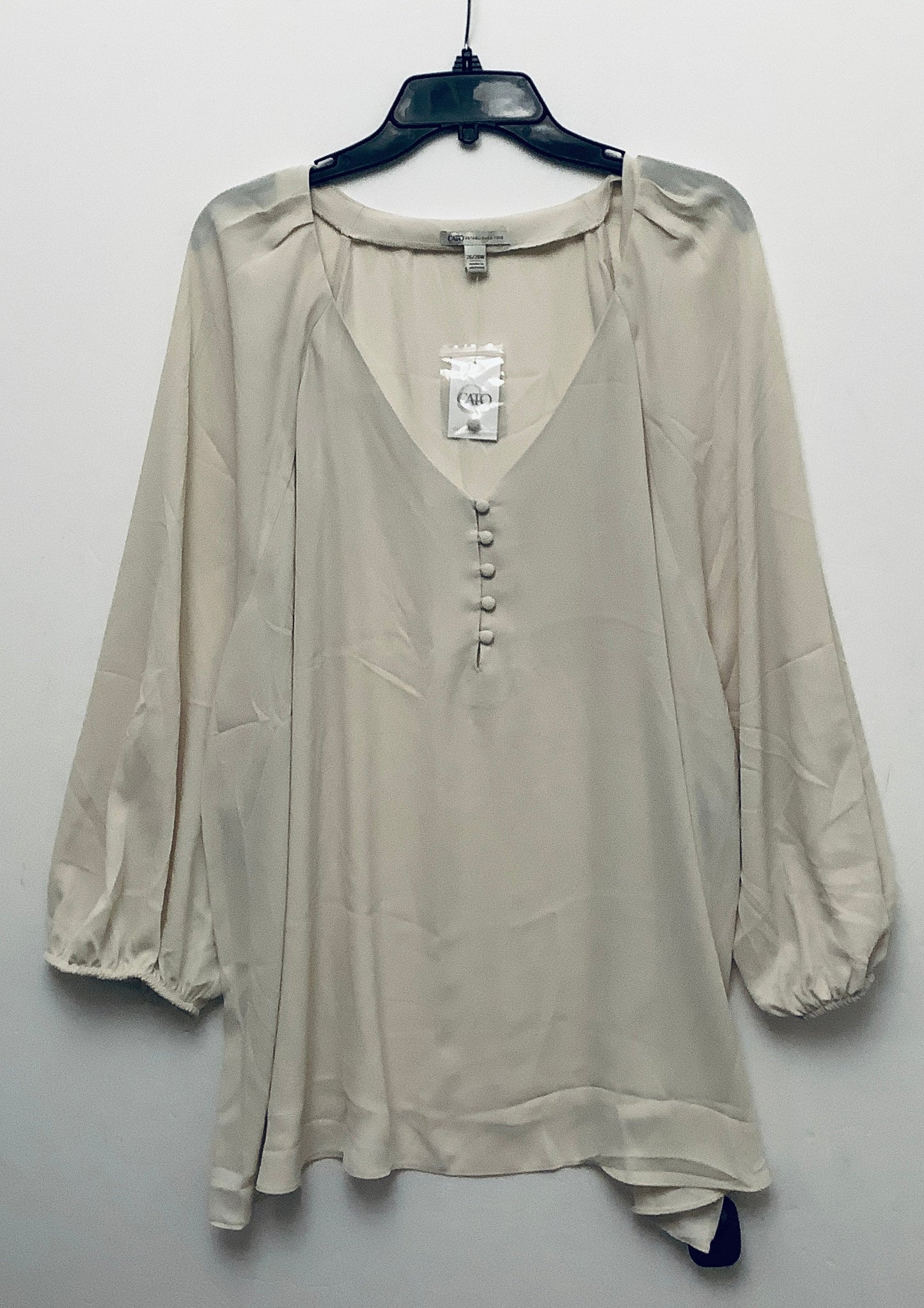 Top Long Sleeve By Cato In Cream, Size: 3x