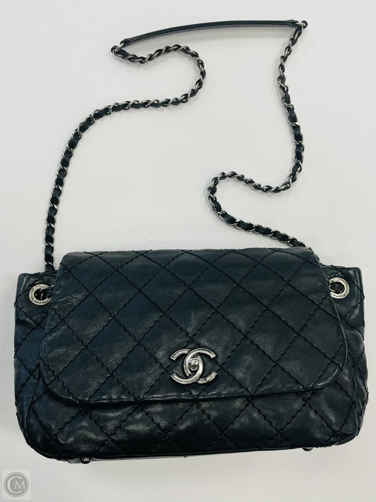 Handbag Luxury Designer By Chanel, Size: Medium