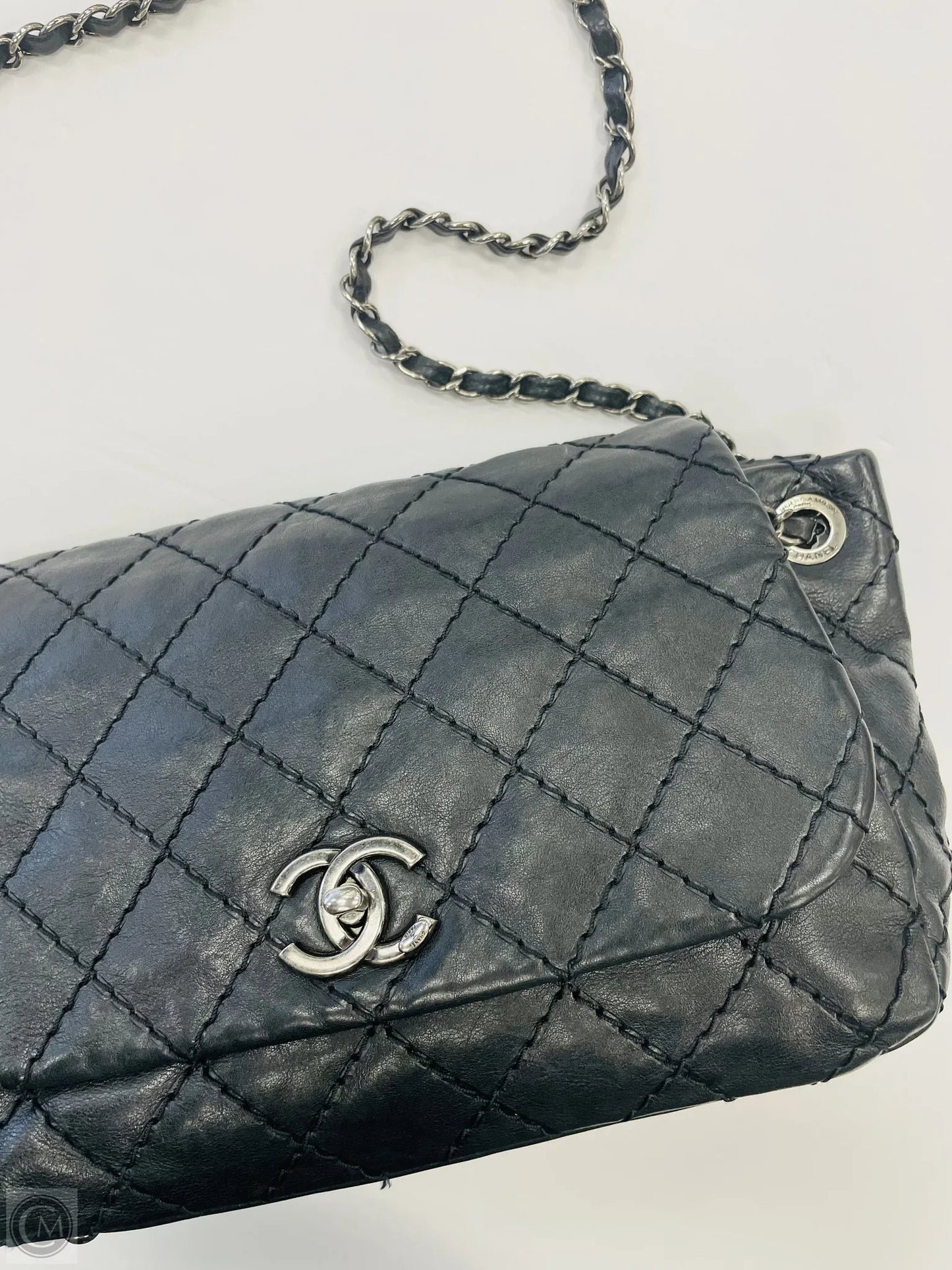 Handbag Luxury Designer By Chanel, Size: Medium