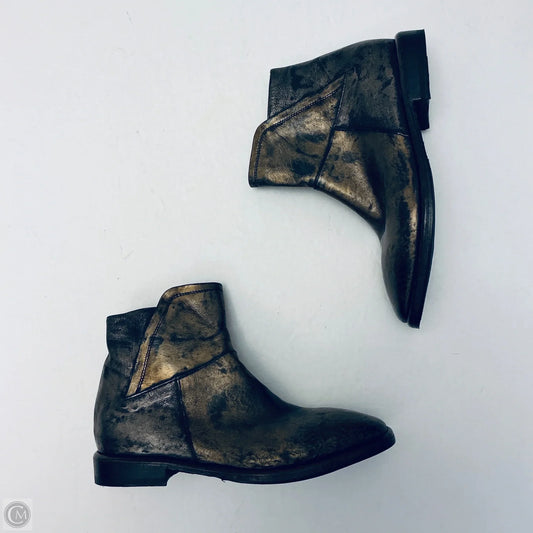 Boots Ankle Flats By Cmb In Gold, Size: 7.5