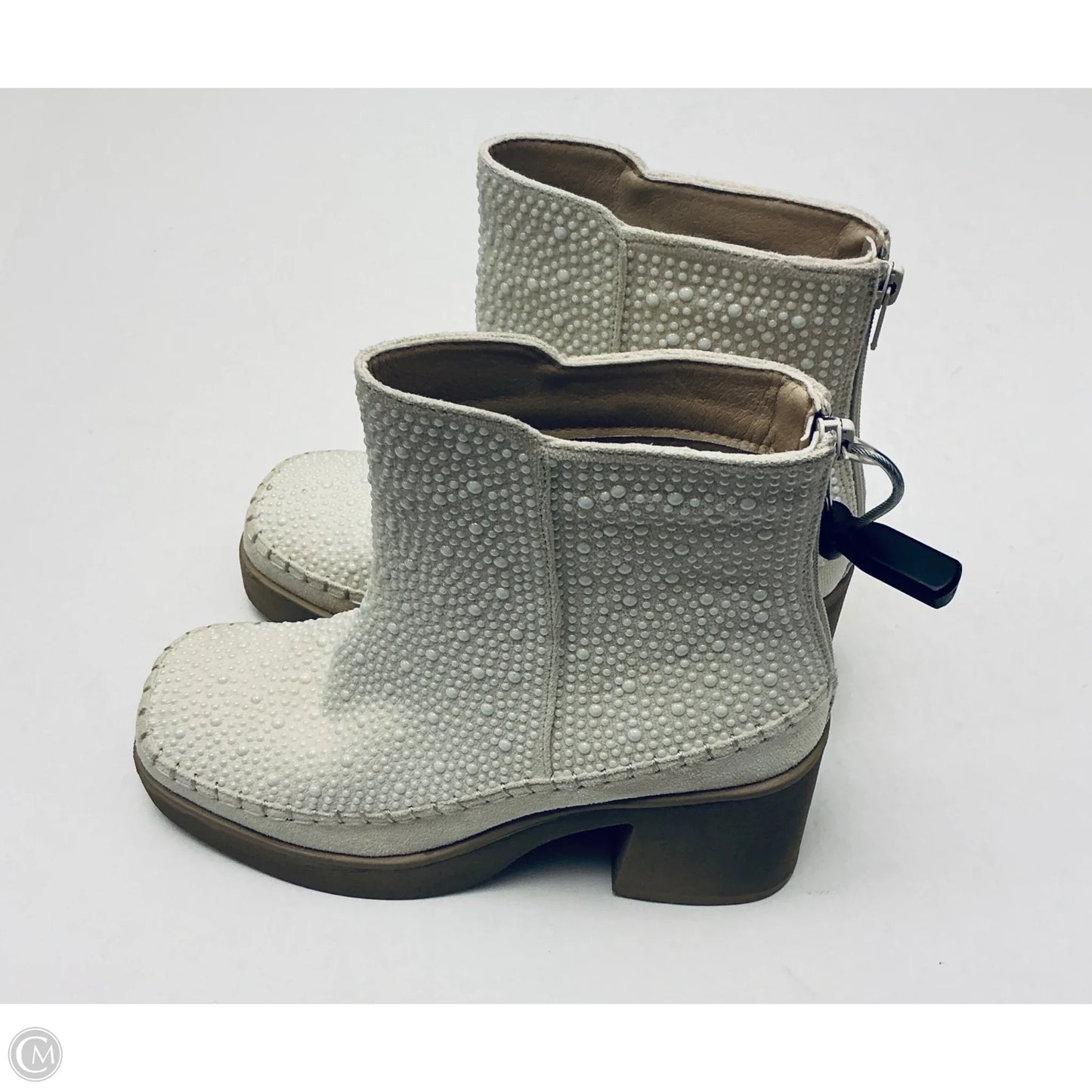 Boots Ankle Heels By Pierre Dumas In Cream, Size: 7