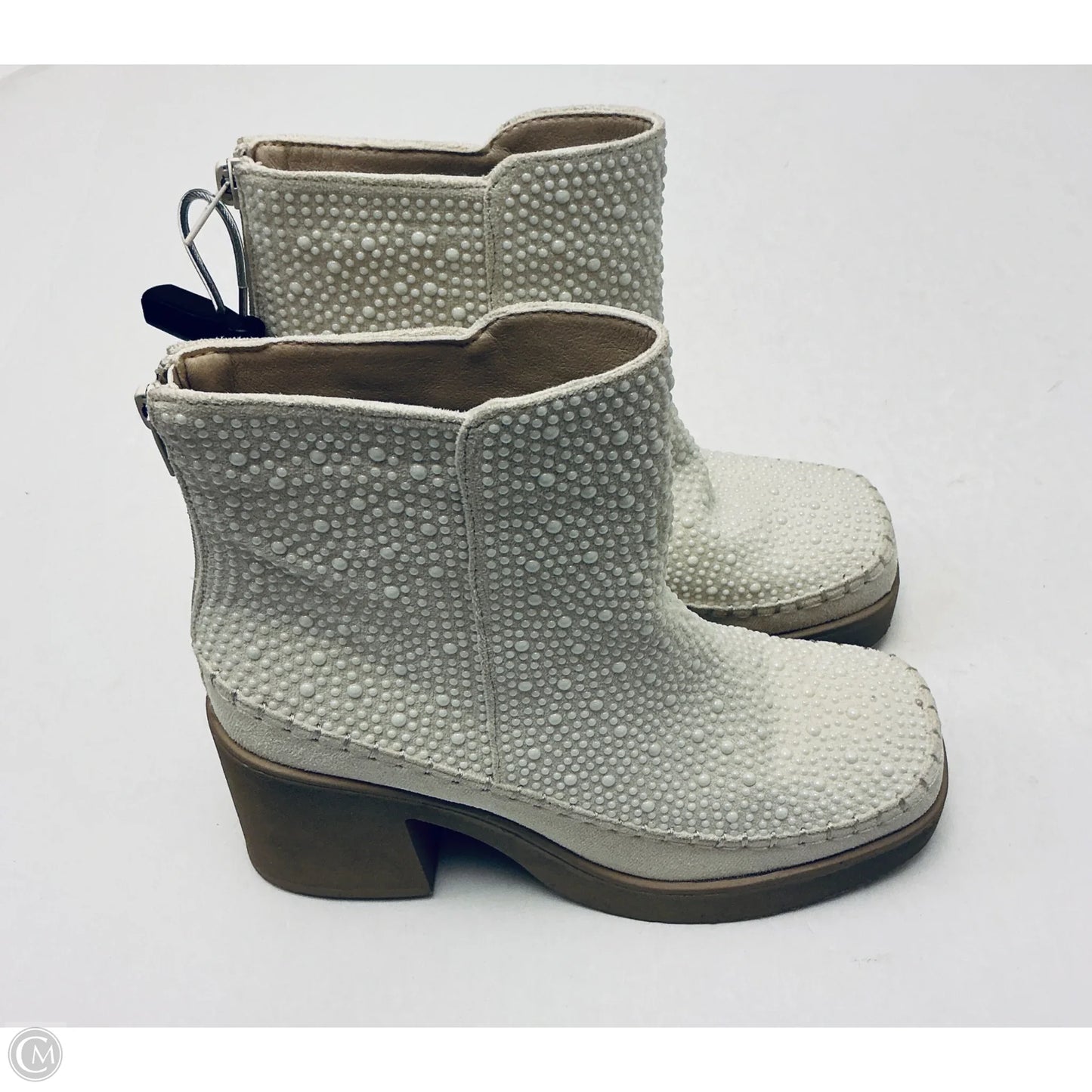 Boots Ankle Heels By Pierre Dumas In Cream, Size: 7