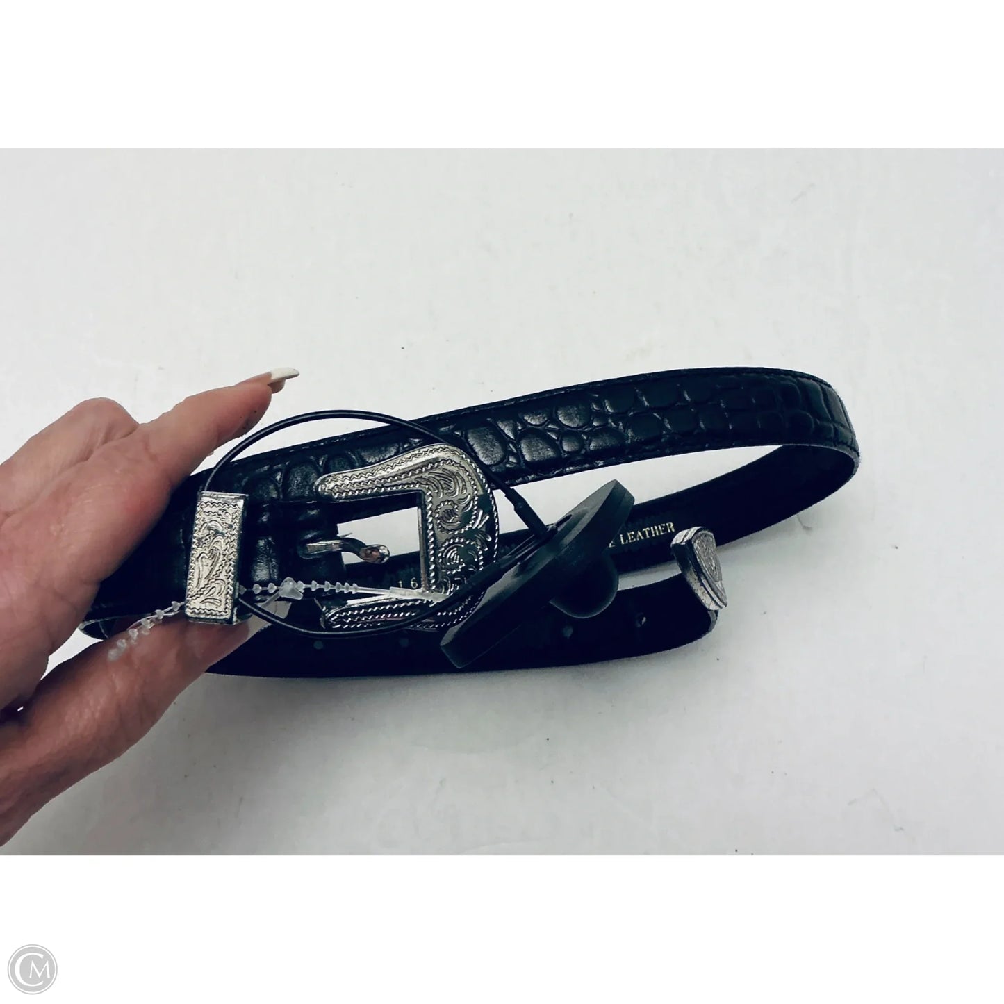 Belt Leather By Clothes Mentor, Size: Medium