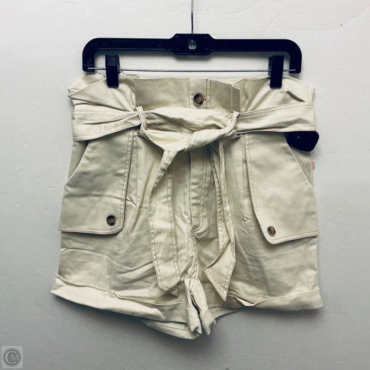 Shorts By Vici In Cream, Size: 8