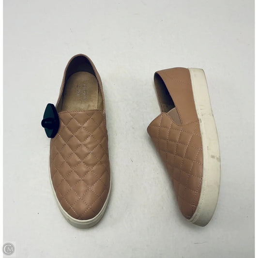 Shoes Flats By Crown And Ivy In Beige, Size: 7.5