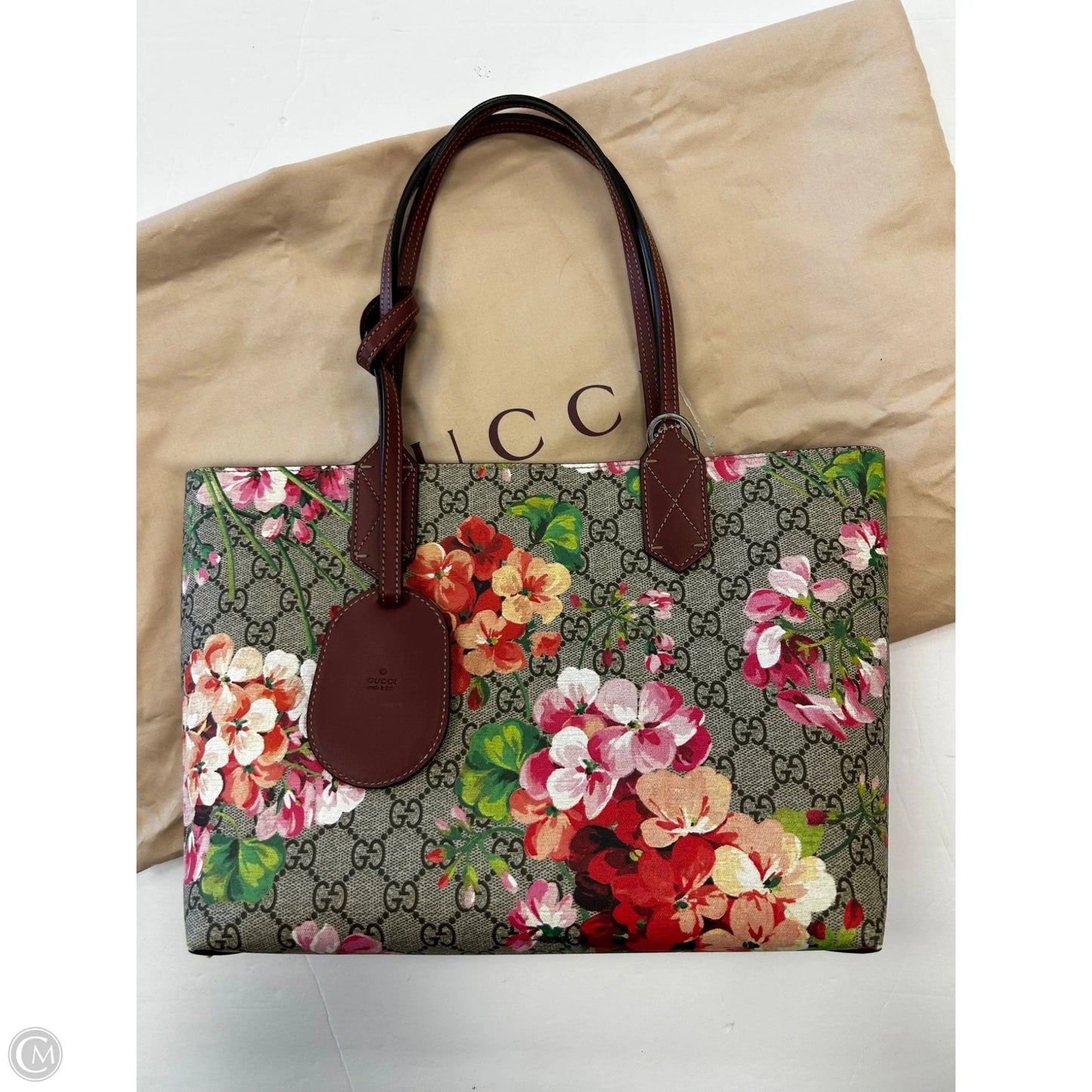 Tote Luxury Designer By Gucci, Size: Small