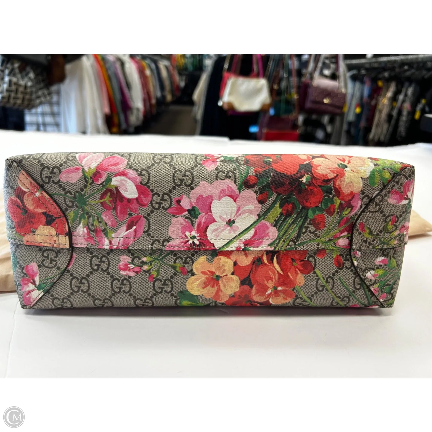 Tote Luxury Designer By Gucci, Size: Small