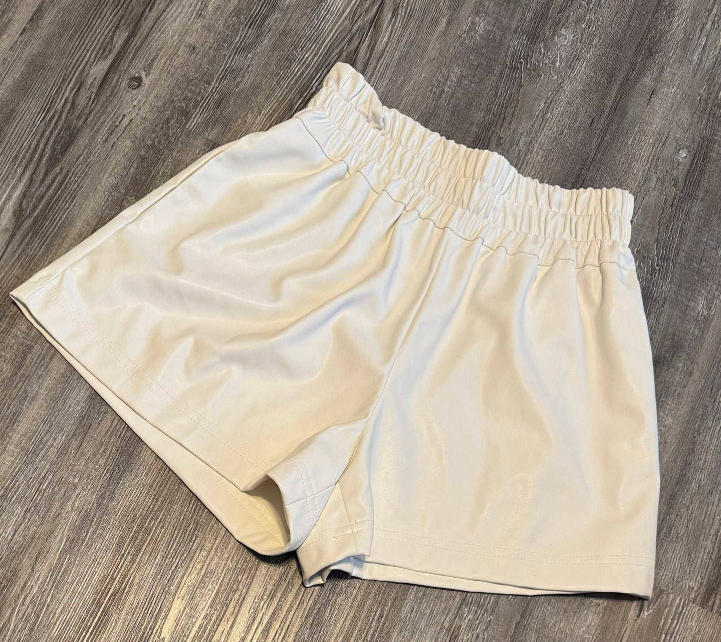 Shorts By Clothes Mentor  Size: S