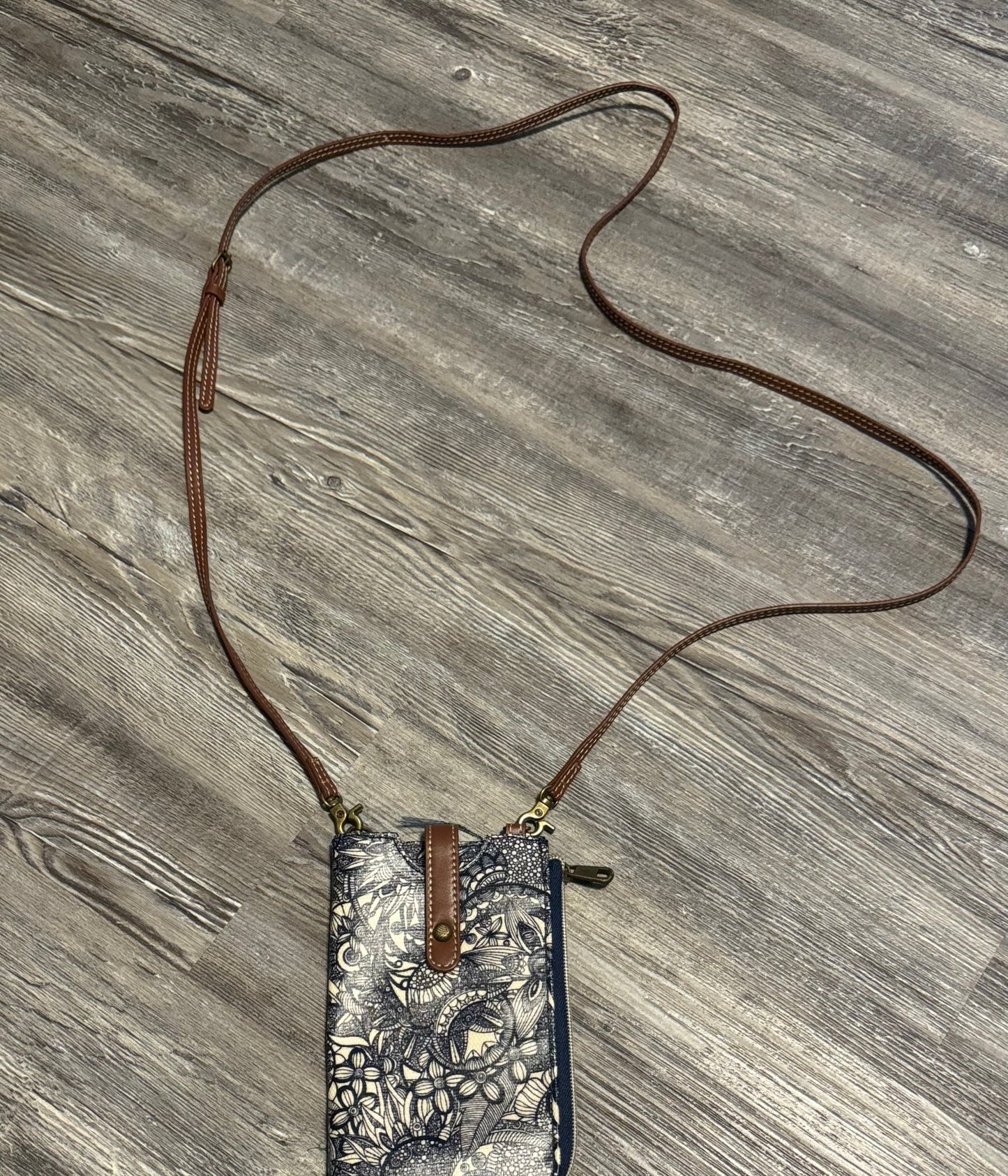 Crossbody By Sakroots  Size: Small
