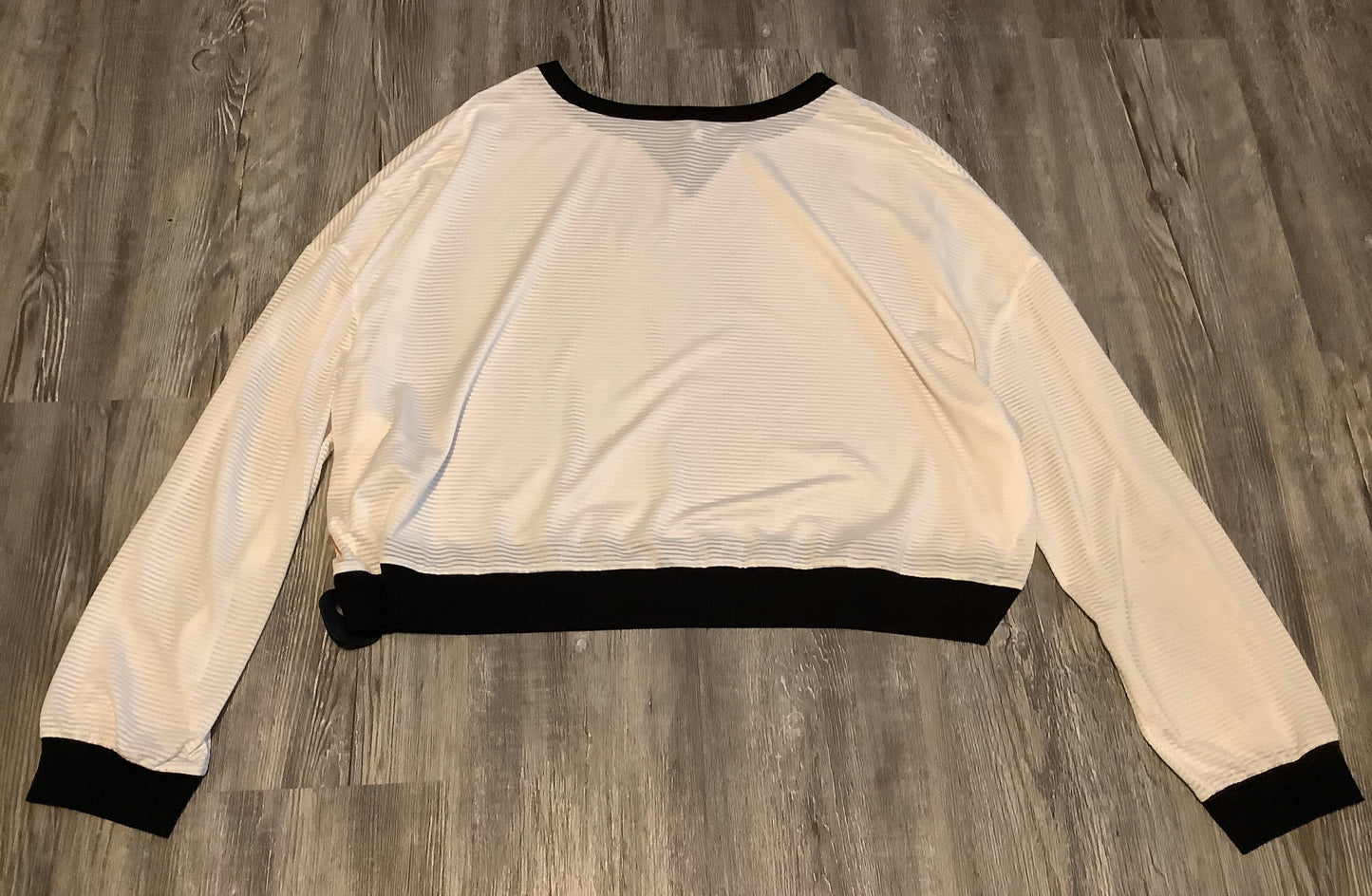 Top Long Sleeve By Lucy  Size: Xl
