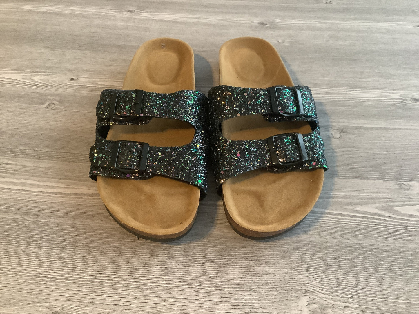 Multi-colored Sandals Flats Clothes Mentor, Size 8