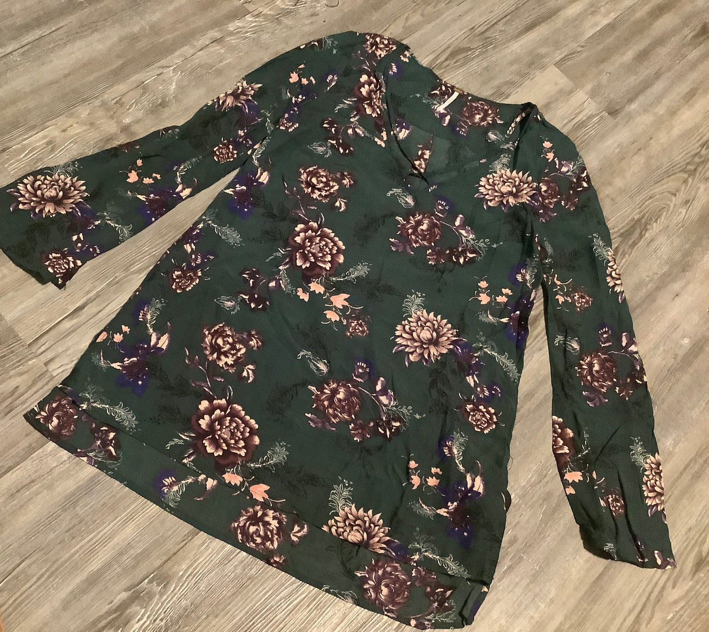 Top Long Sleeve By Free People In Green, Size: Xs