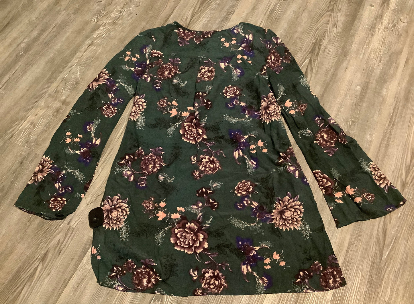 Top Long Sleeve By Free People In Green, Size: Xs