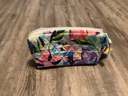 Makeup Bag By Vera Bradley, Size: Small