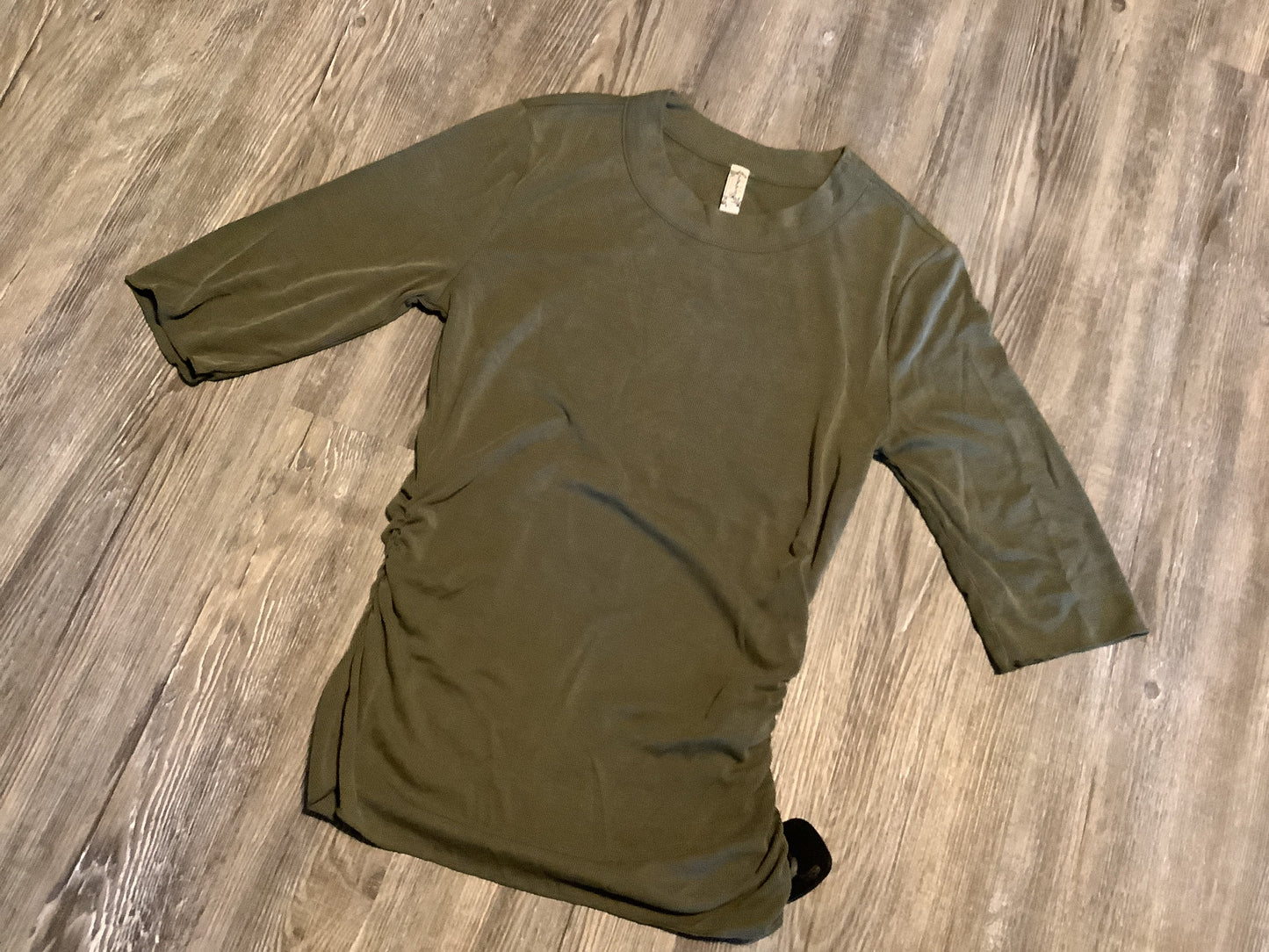 Top Long Sleeve By Free People In Green, Size: M