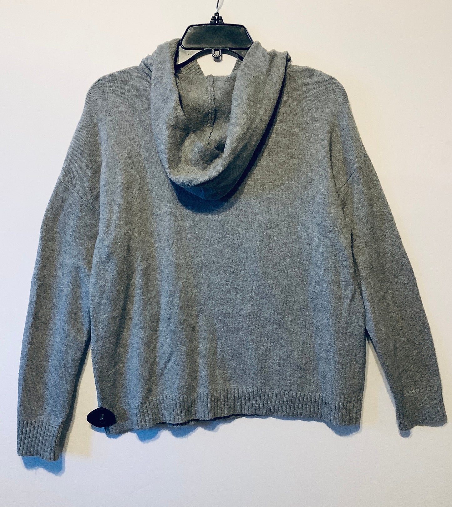 Sweatshirt Hoodie By Lou And Grey In Grey, Size: M