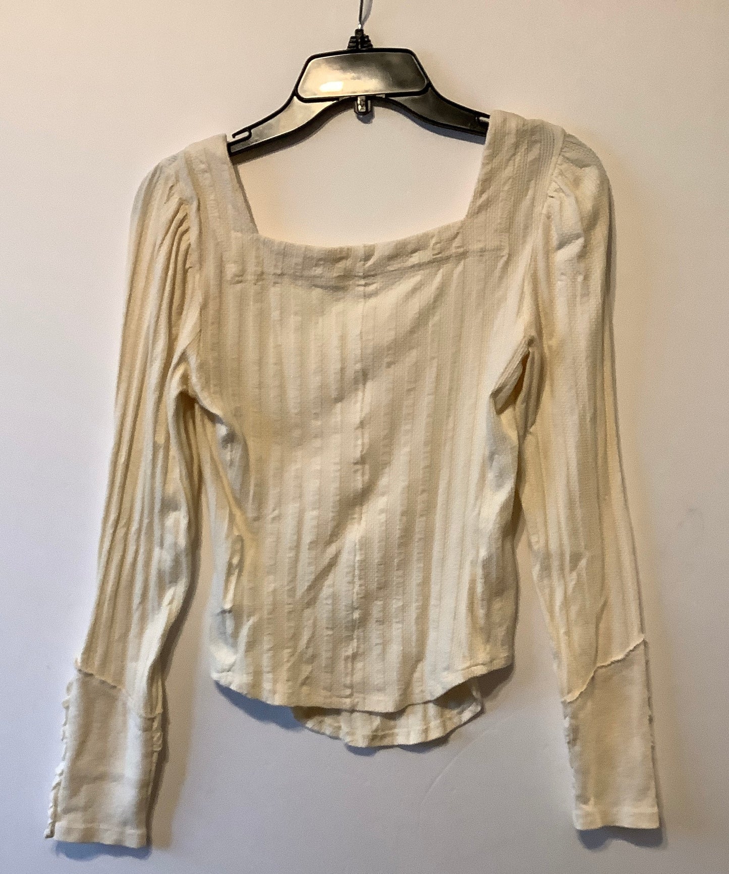 Top Long Sleeve By Free People In Cream, Size: M